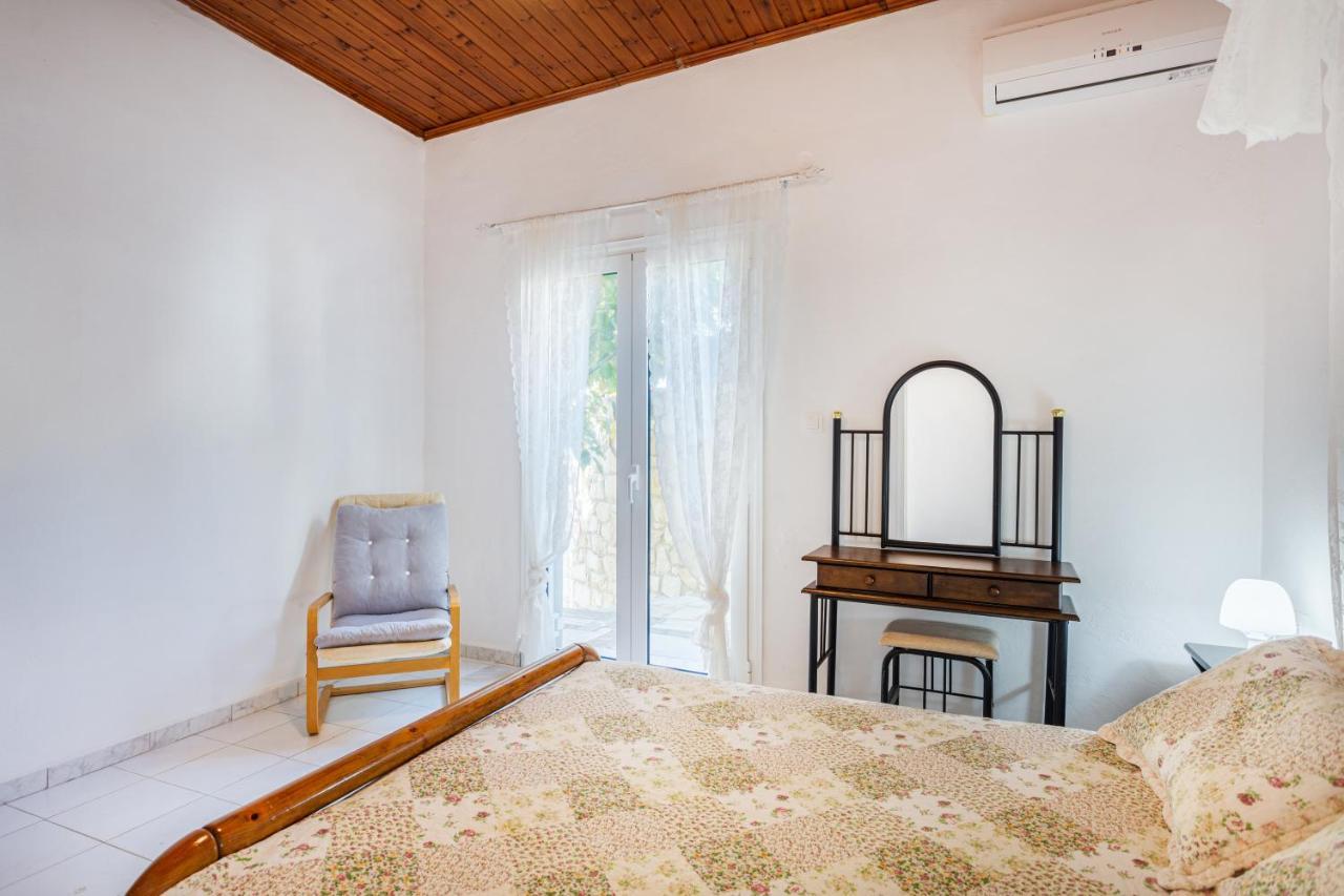 Levanda Villas - Country Villas With Private Pool Exópoli Kültér fotó